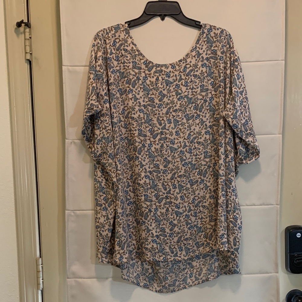 Maurices Blue Paisley Boho Tunic Blouse Plus Size 4X Zipper Back Top